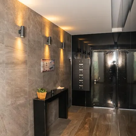 Quattro Center Ap 501b